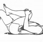 Single_knee_to_chest_stretch-300×146